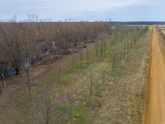 4th image of Butler Pool Rd