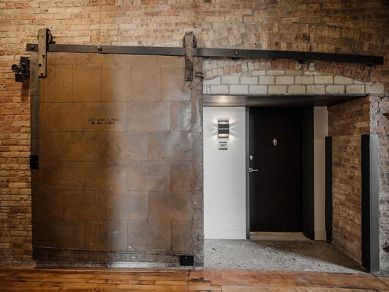 Maxwell Lofts — Photo 15