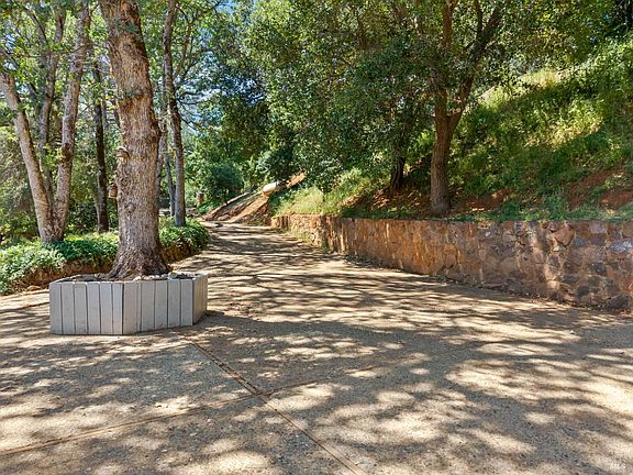 3rd image of 2630 Greenway Drive