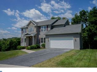 5 Grandview Dr, Dillsburg, PA 17019