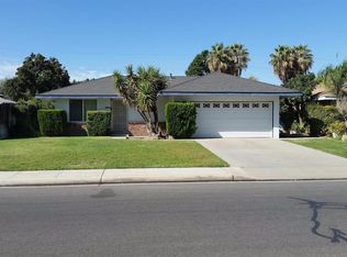 15170 W Stanislaus Ave, Kerman, CA 93630