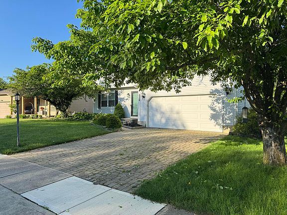 3rd image of 775 Ashford Glen Dr