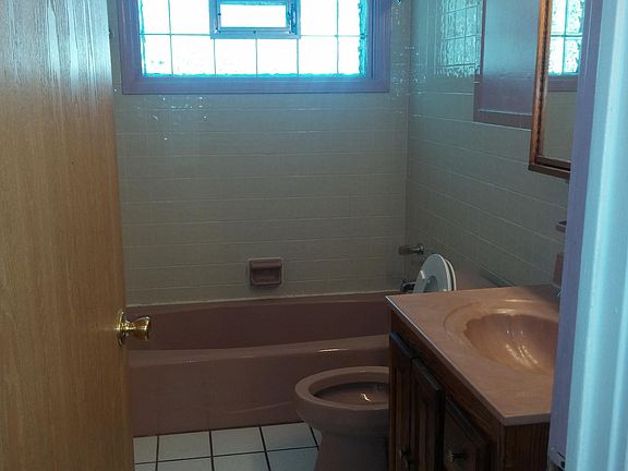 2nd image of 16157 Sussex Ave