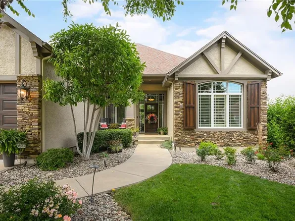 11130 W 146th Ter, Olathe, KS 66062