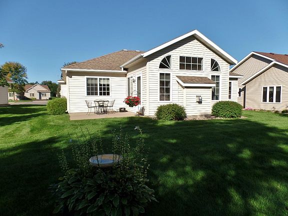2nd image of 416 Kilkenny Ct