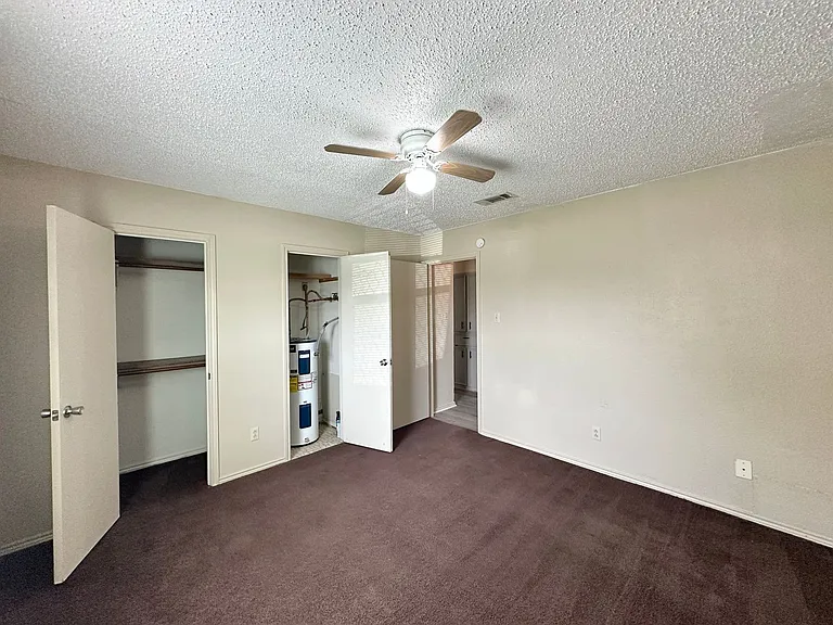 4807 Rainbow Cir — Photo 18