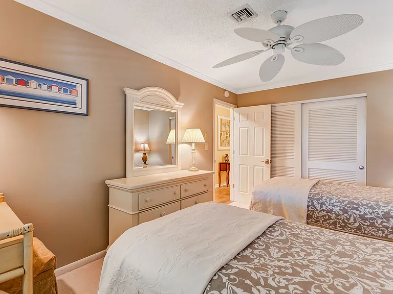 4126 Belair Ln #B10 — Photo 22