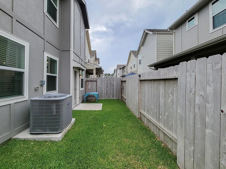 1510 Lakeline Oak Dr — Photo 42