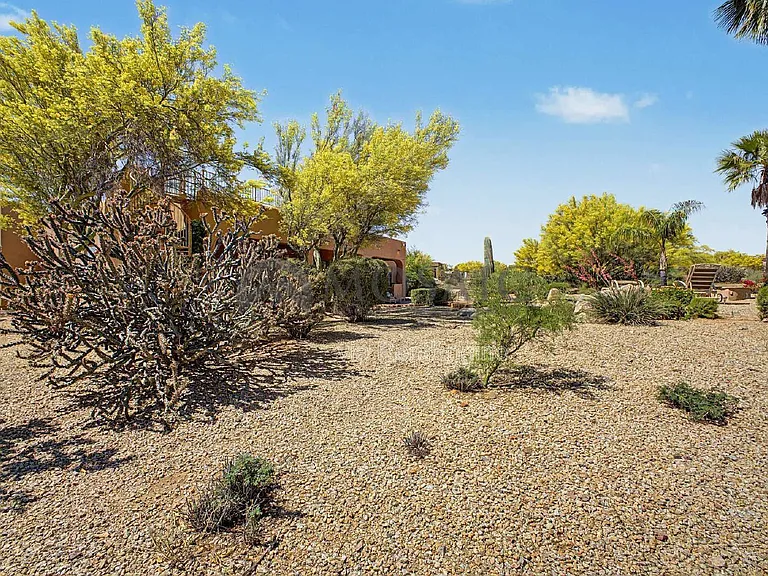 14006 E Mark Ln — Photo 42