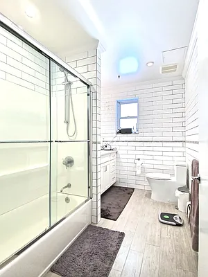 Rented by True Lofts New York LLC | media 17