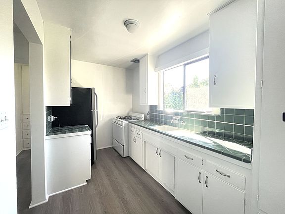 5th image of 10250 W Camarillo St APT 15