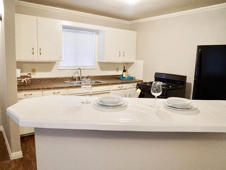 1129 Shadwell Dr #2 — Photo 7