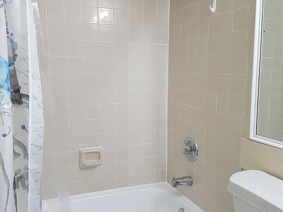 4th image of 8160 Geneva Way #116