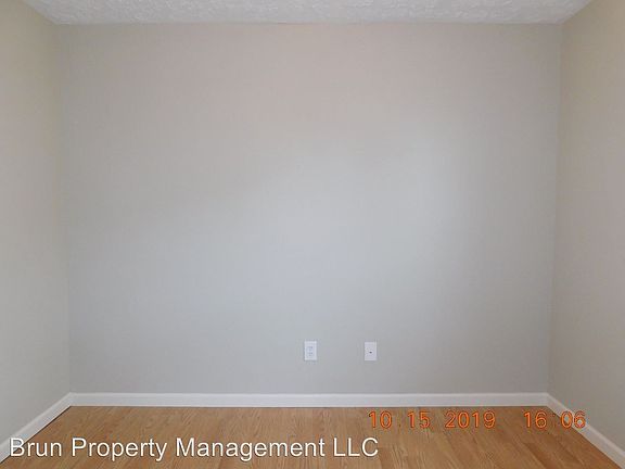 5th image of 3638 Starview Way