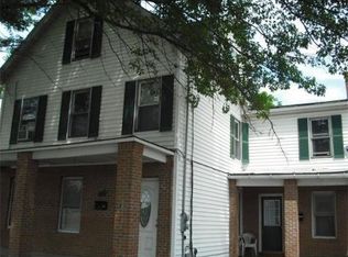 713 Main St, Clinton, MA 01510