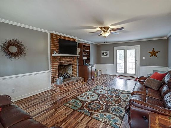 3rd image of 13010 Donegal Dr
