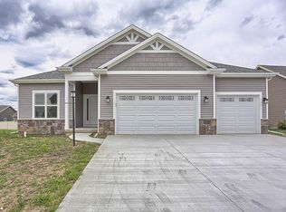308 Capitol St, Savoy, IL