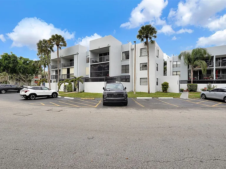 10825 SW 112th Ave #216 — Photo 38
