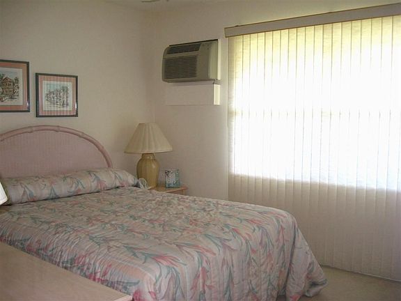 5th image of 87 N Collier Blvd APT B8