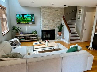 1651 N Dayton St APT 303, Chicago, IL 60614