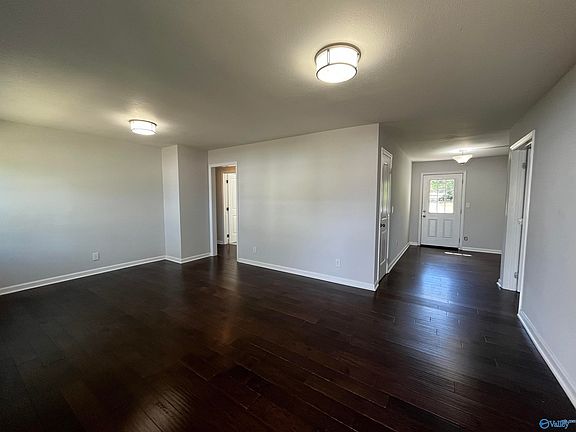 2nd image of 324 School St