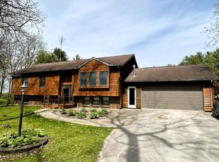 394 Heritage Dr, Waukon, IA 52172