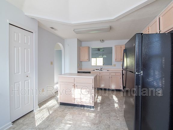 5th image of 811 Washington Cove Way