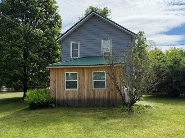 66 Keenan St, Clarendon, PA 16313