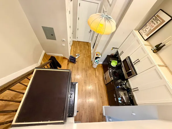 53 S 11th St #1B, Brooklyn, NY 11249