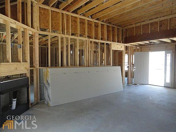 4th image of 104 Stonebrook Way
