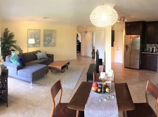 6 Lexington Ln E APT B, Palm Beach Gardens, FL 33418