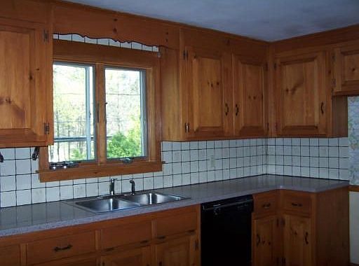 Raised panel Kitchen