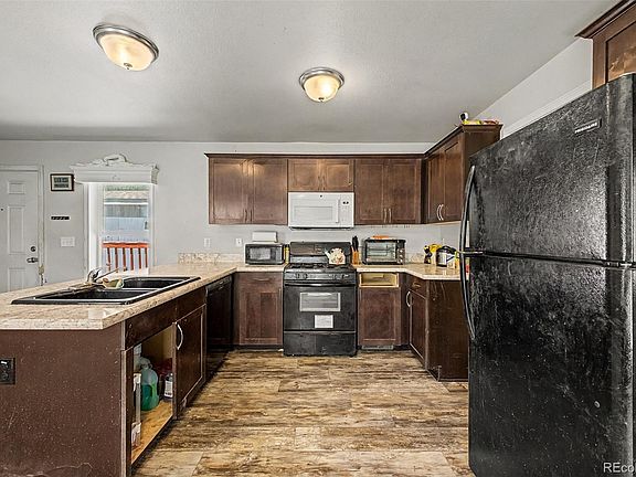 2nd image of 800 S Santa Fe Avenue LOT C10