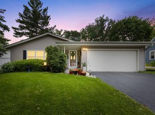 10526 W Spring Green Rd, Greenfield, WI 53228