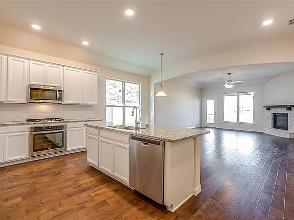 2nd image of 11416 Morrow Ln