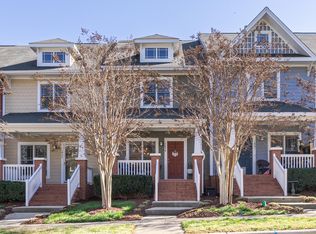 1029 Mica Lamp Ct, Apex, NC 27502