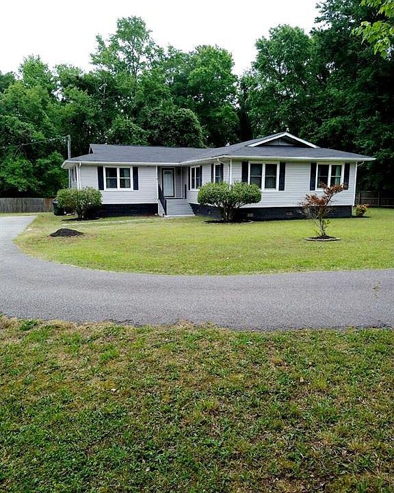 1st image of 110 Kilby Shores Dr