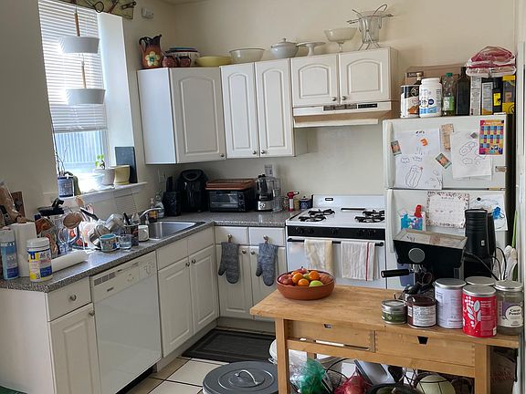4th image of 608 N 17th St Floor 2