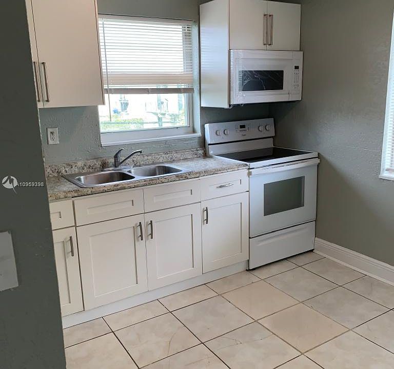 1st image of 2217 NW 8th Ct #4