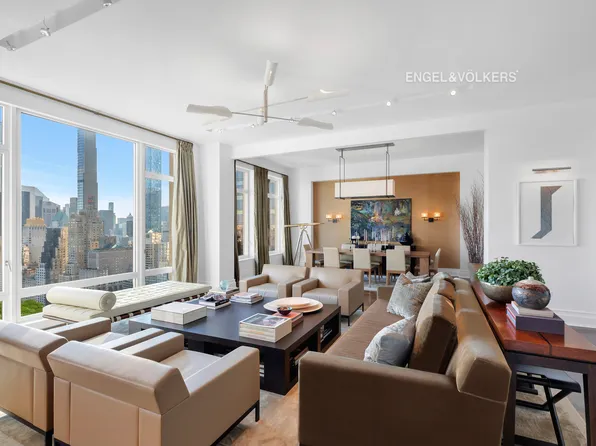 15 Central Park West image 3 of 22