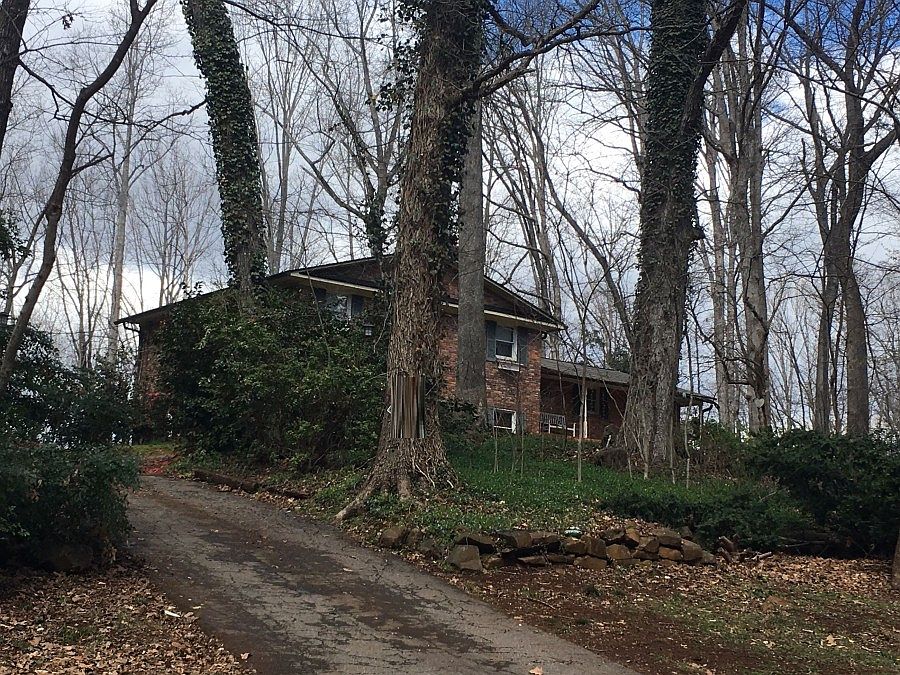2nd image of 4879 Queens Grant Rd