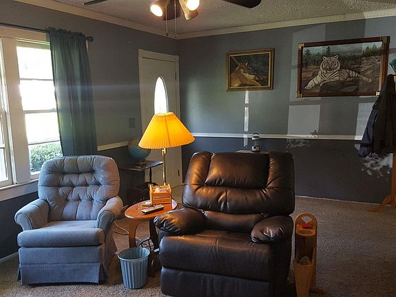 3rd image of 113 Wildwood Cir