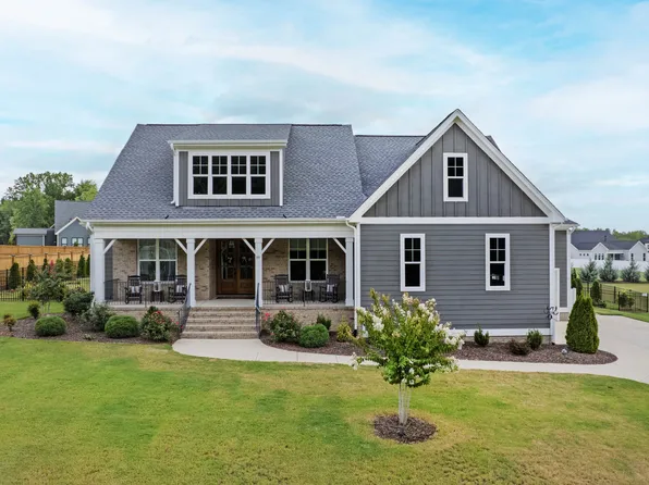 99 Cotton Fields Ln, Fuquay Varina, NC 27526