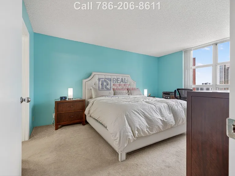 3400 NE 192nd St #1402 — Photo 11