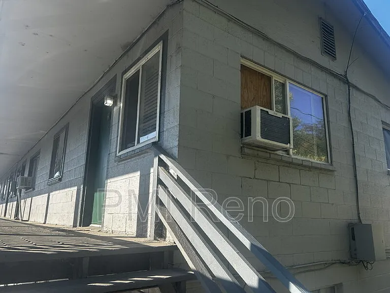 2075 Patton Dr #H — Photo 10