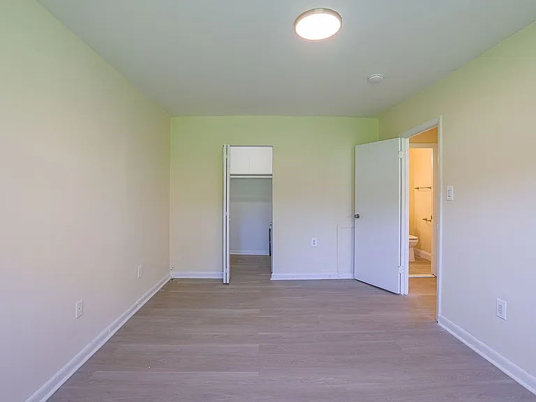 6502 McClean Blvd — Photo 9