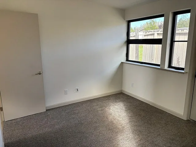 3170 Mission Dr — Photo 10