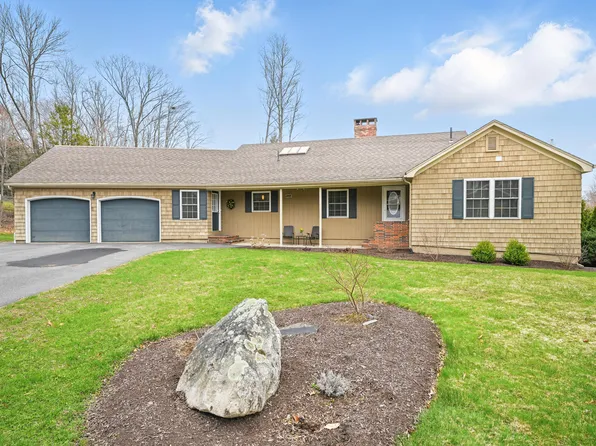 15 Maplewood Road, Lewiston, ME 04240