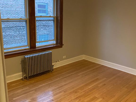 3rd image of 6606 S Albany Ave #2