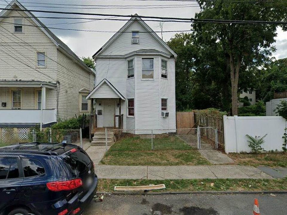 1st image of 273 Gordon St #1